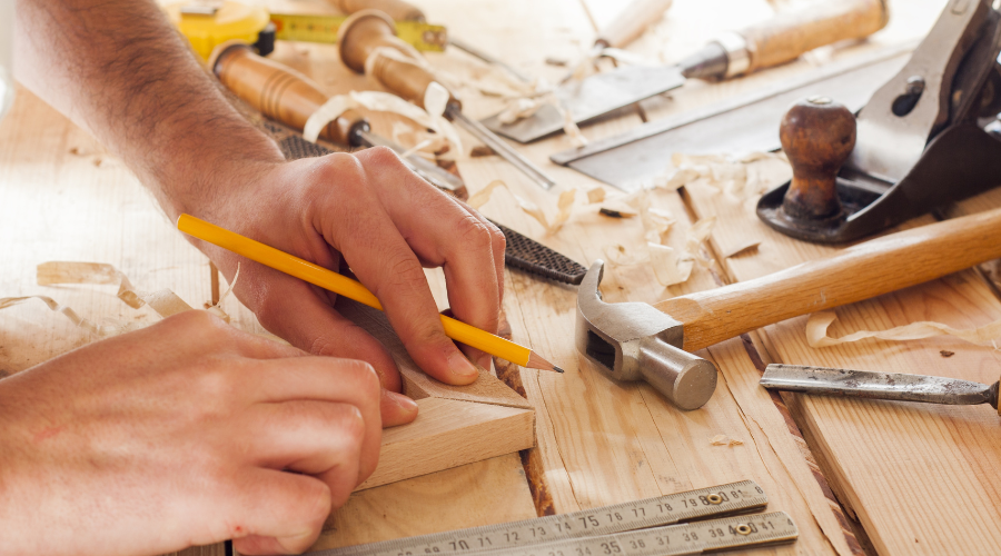 A Mid-Atlantic, Maryland carpentry contractor sketches out plans